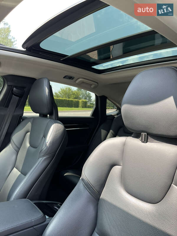 Седан Volvo S90 2017 в Киеве