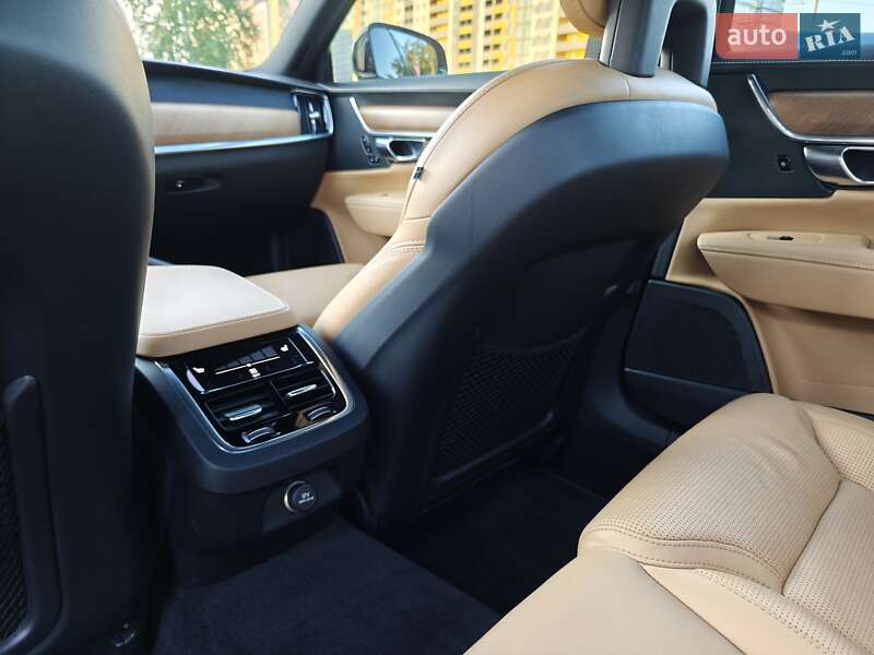 Седан Volvo S90 2016 в Киеве