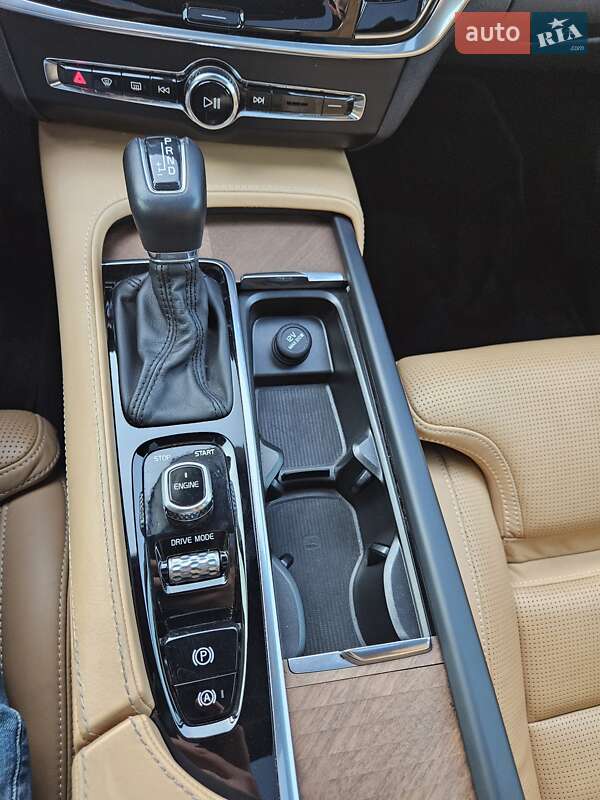Седан Volvo S90 2016 в Киеве