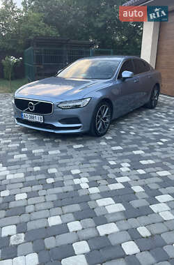 Седан Volvo S90 2017 в 