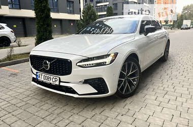 Седан Volvo S90 2017 в Ивано-Франковске