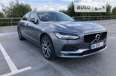 Седан Volvo S90 2017 в Киеве