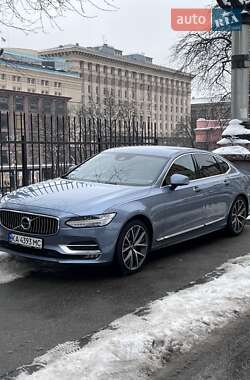 Седан Volvo S90 2019 в Киеве