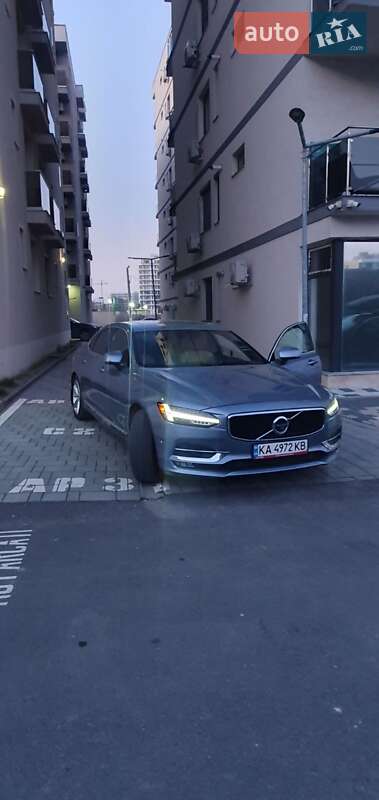 Седан Volvo S90 2018 в Измаиле