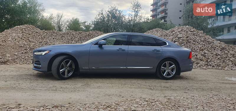 Седан Volvo S90 2018 в Измаиле
