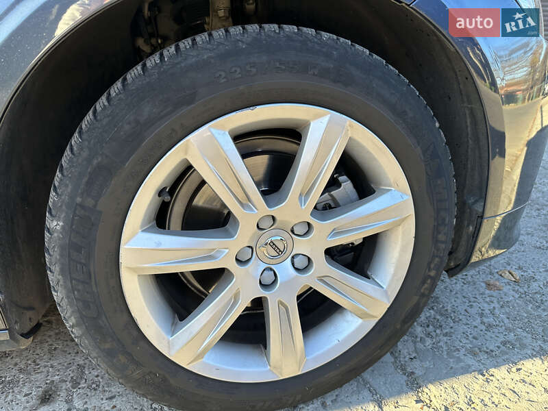 Седан Volvo S90 2017 в Івано-Франківську