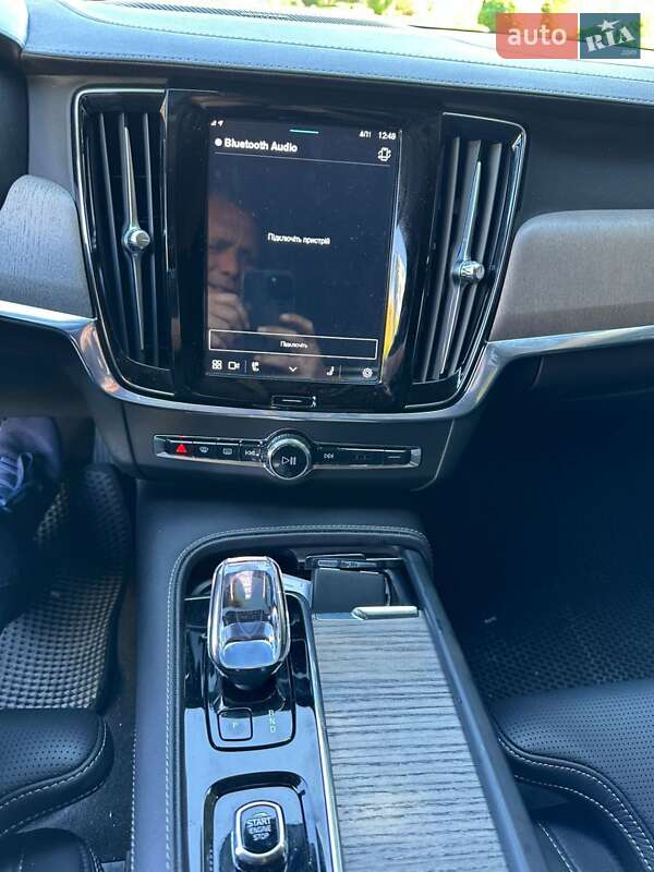 Седан Volvo S90 2023 в Одессе