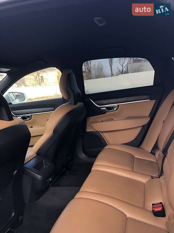 Седан Volvo S90 2017 в Киеве