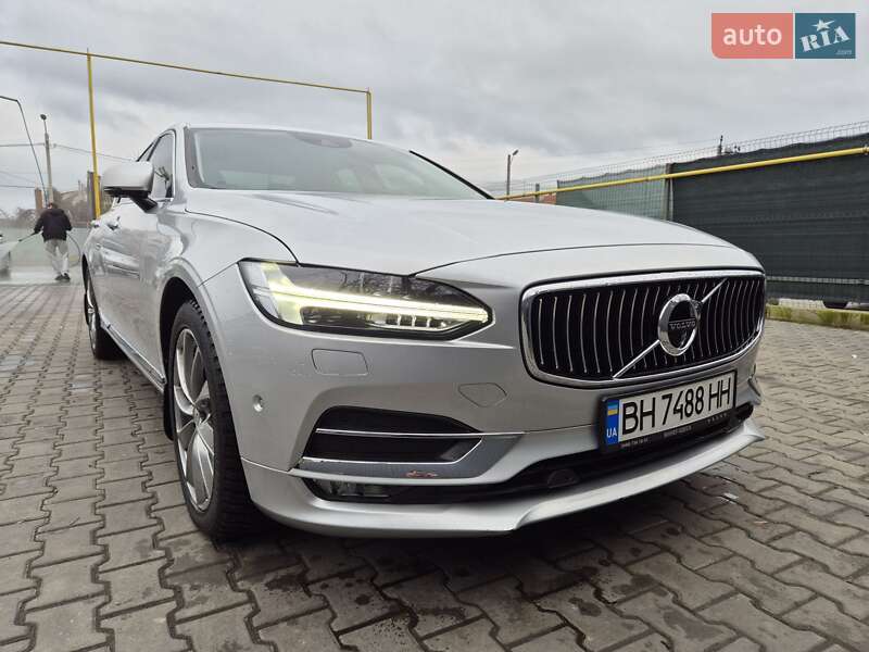 Volvo S90 2017