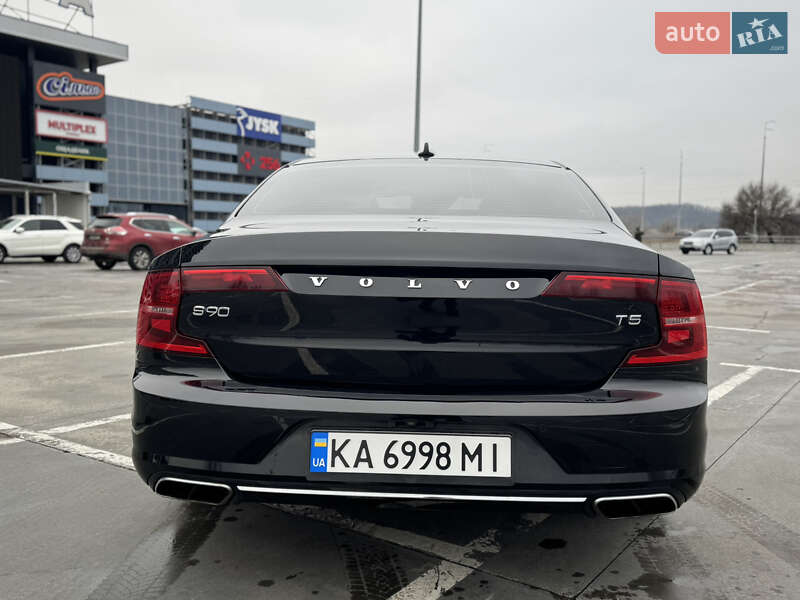 Седан Volvo S90 2018 в Киеве фото 10 Седан Volvo S90 2018 в Киеве
