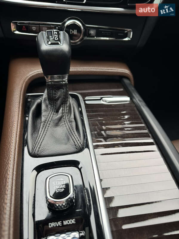 Седан Volvo S90 2018 в Киеве фото 35 Седан Volvo S90 2018 в Киеве