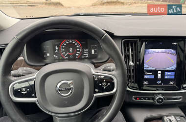 Седан Volvo S90 2018 в 