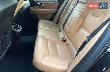 Седан Volvo S90 2016 в 
