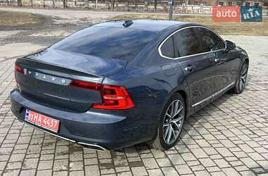 Седан Volvo S90 2017 в 