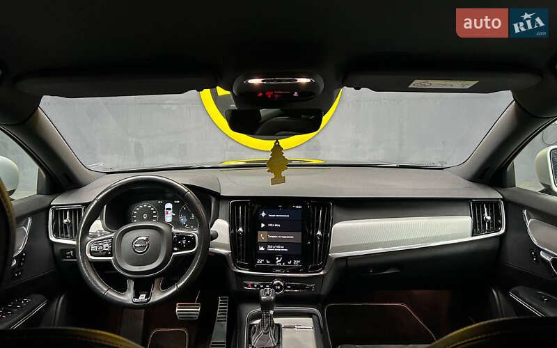 Седан Volvo S90 2017 в Черновцах