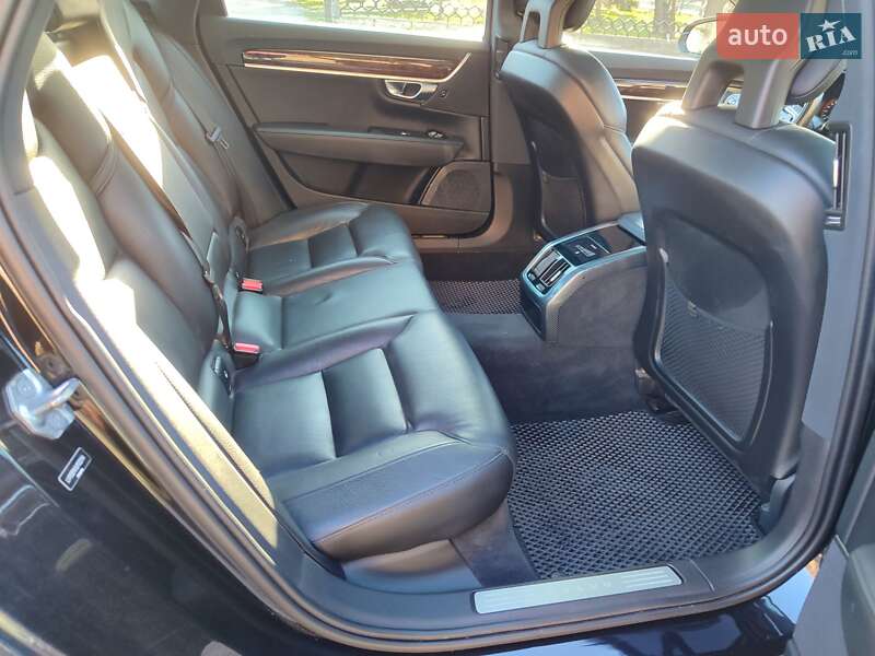 Седан Volvo S90 2017 в Киеве