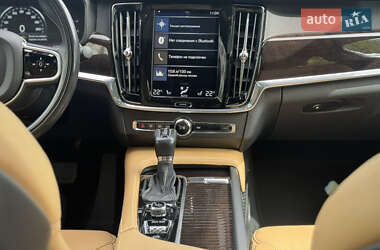 Седан Volvo S90 2017 в 