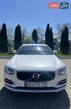 Седан Volvo S90 2017 в 