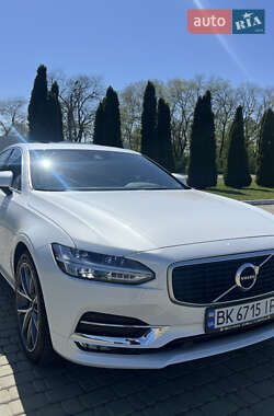 Седан Volvo S90 2017 в 