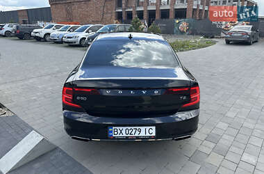 Седан Volvo S90 2018 в 