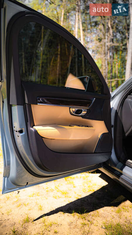 Седан Volvo S90 2017 в Львове