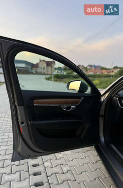 Седан Volvo S90 2017 в 