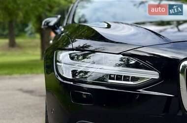 Седан Volvo S90 2022 в 