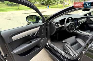 Седан Volvo S90 2022 в 
