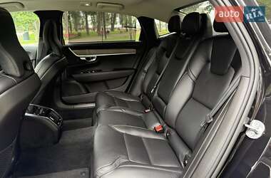 Седан Volvo S90 2022 в 
