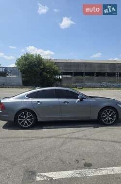 Седан Volvo S90 2016 в 