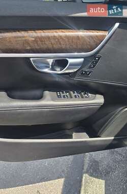 Седан Volvo S90 2016 в 