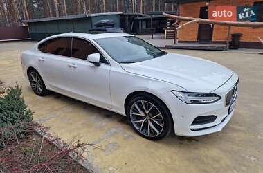 Седан Volvo S90 2017 в 