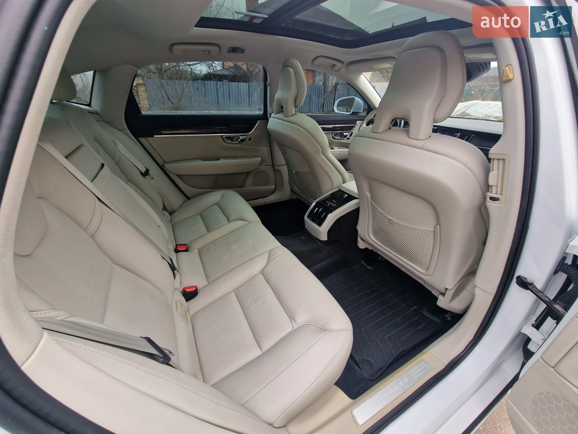 Volvo S90 2017 VIN LVY992MK2JP036813 фото оголошення 20 з 35