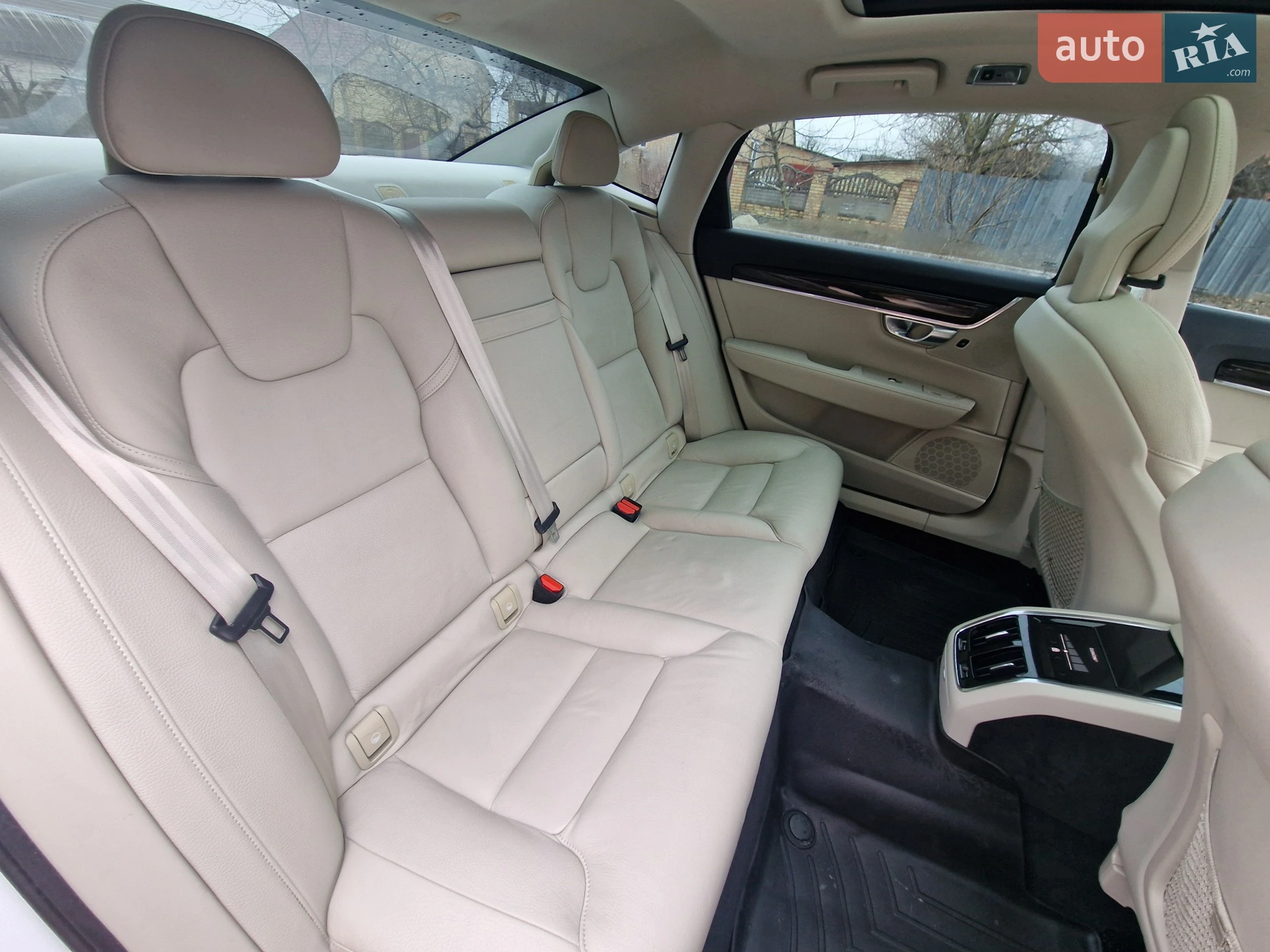 Volvo S90 2017 VIN LVY992MK2JP036813 фото оголошення 23 з 35