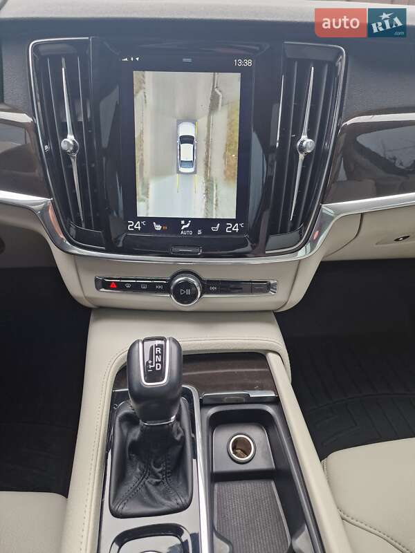 Седан Volvo S90 2017 в Киеве фото 28 Седан Volvo S90 2017 в Киеве