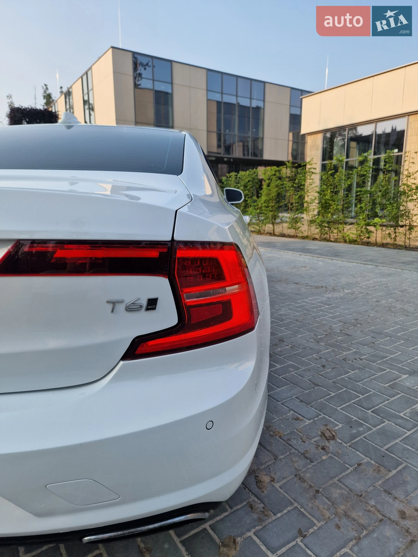 Volvo S90 2017 VIN LVY992MK2JP036813 фото оголошення 11 з 35