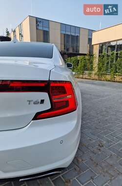 Седан Volvo S90 2017 в 