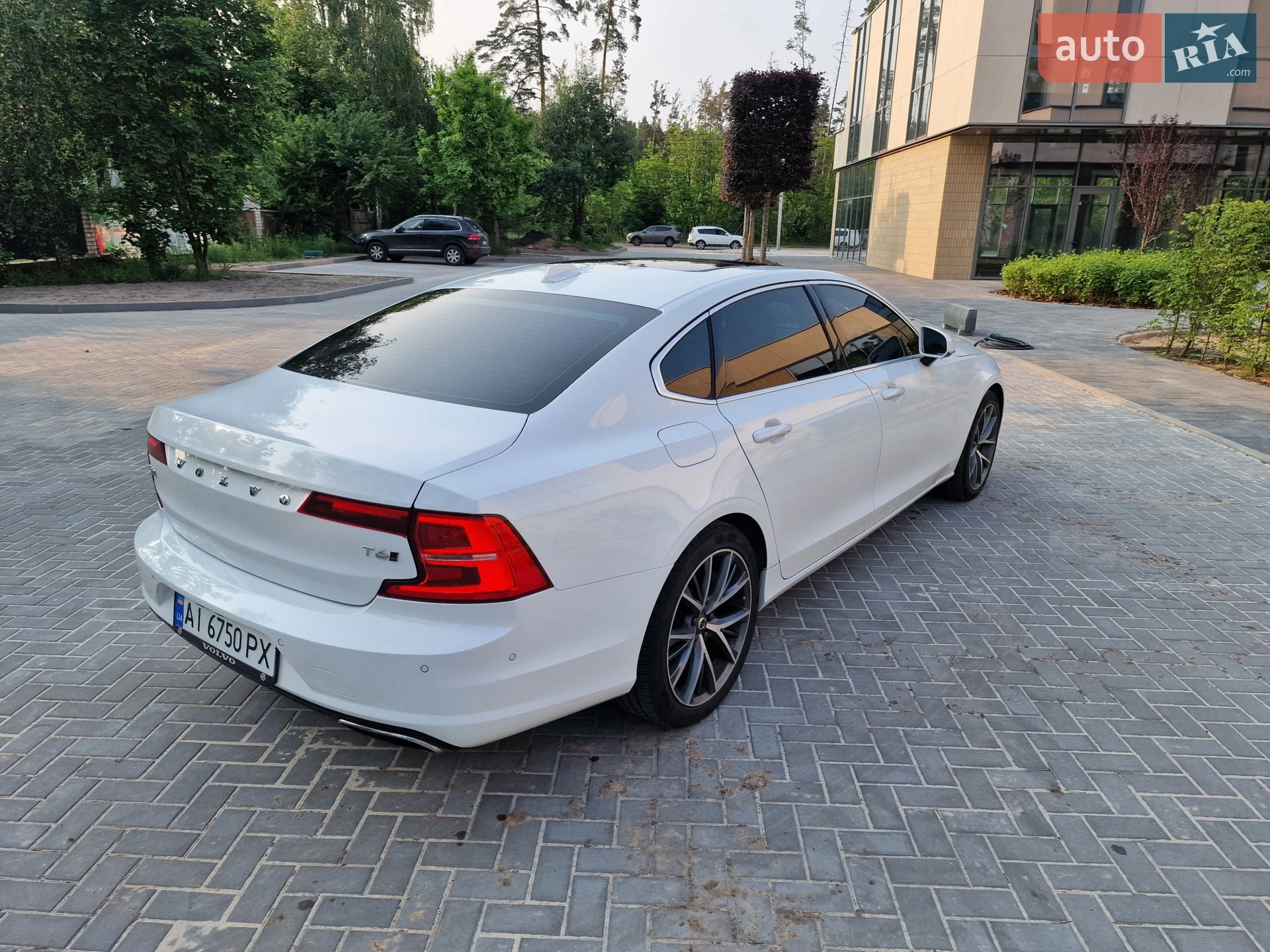 Volvo S90 2017 VIN LVY992MK2JP036813 фото оголошення 7 з 35