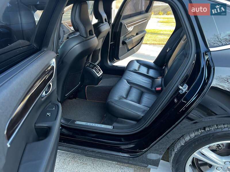 Седан Volvo S90 2018 в Киеве