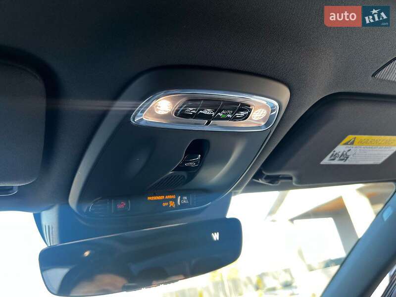 Седан Volvo S90 2018 в Киеве