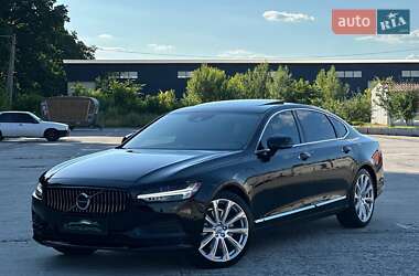 Седан Volvo S90 2017 в Киеве