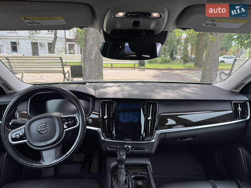 Седан Volvo S90 2017 в Хмельницком