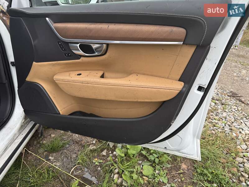Седан Volvo S90 2016 в Ивано-Франковске