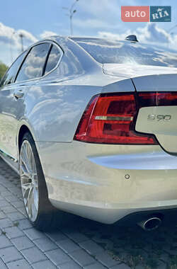 Седан Volvo S90 2017 в 