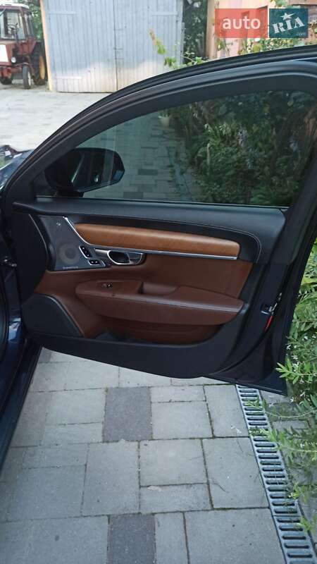 Седан Volvo S90 2017 в Трускавце