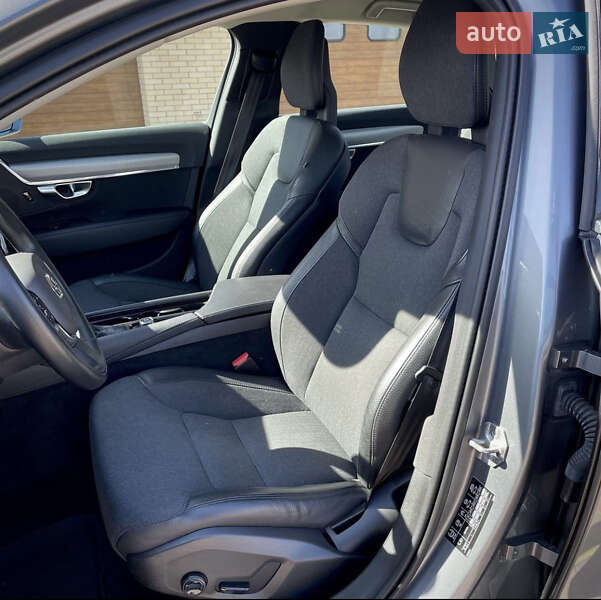 Седан Volvo S90 2017 в Полтаві