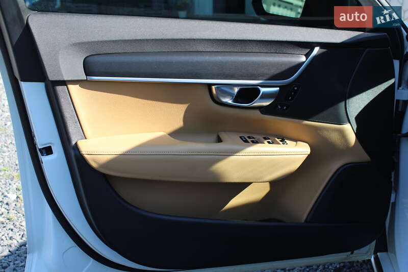 Седан Volvo S90 2016 в Хмельницком фото 25 Седан Volvo S90 2016 в Хмельницком