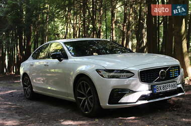 Седан Volvo S90 2016 в 