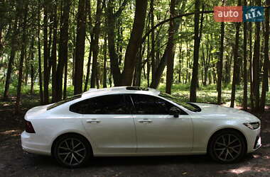 Седан Volvo S90 2016 в 