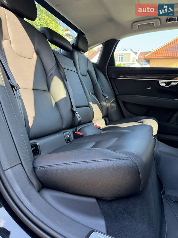 Седан Volvo S90 2018 в Киеве фото 42 Седан Volvo S90 2018 в Киеве